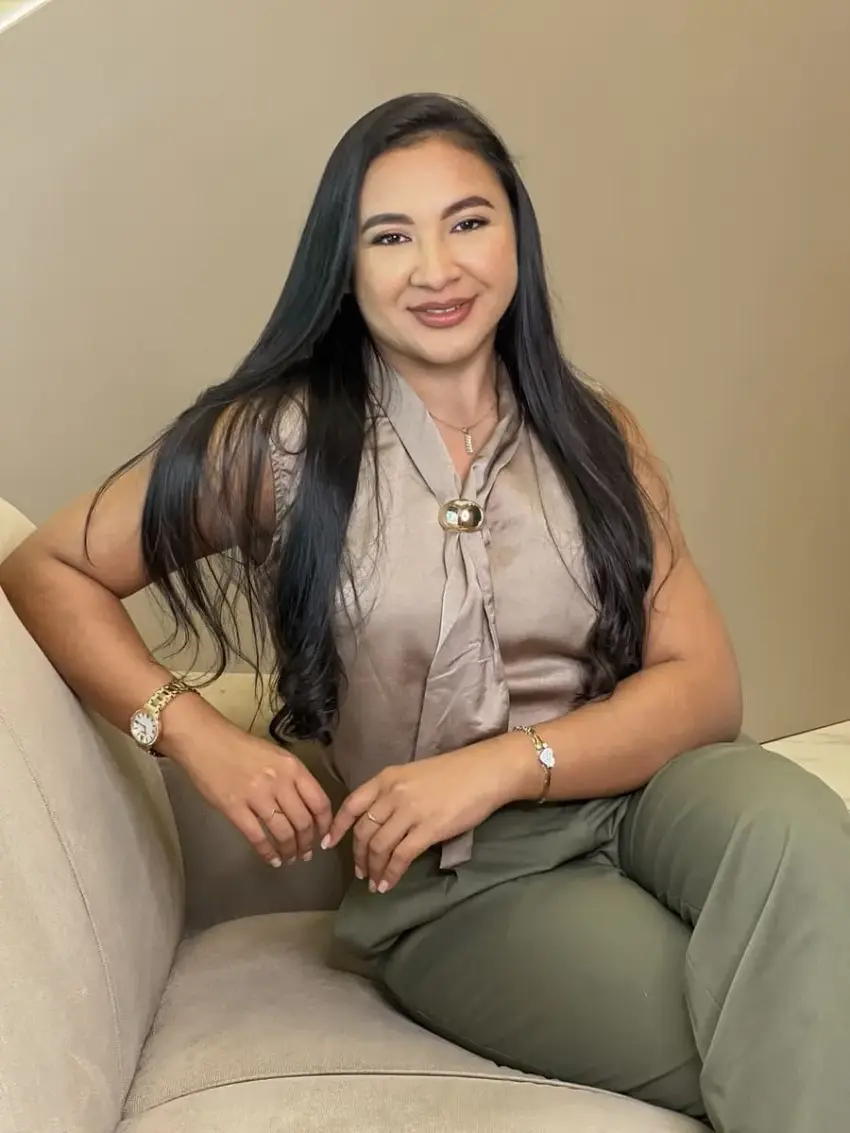 Marcela Saminez, especialista em micropigmentação